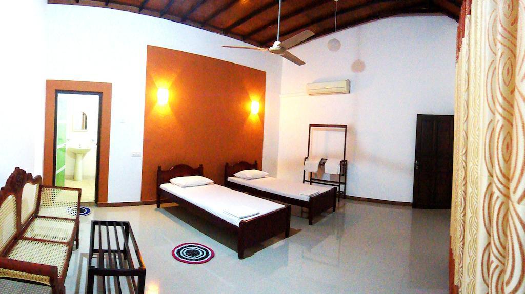 Green Land Guest House Pinnawala  Oda fotoğraf