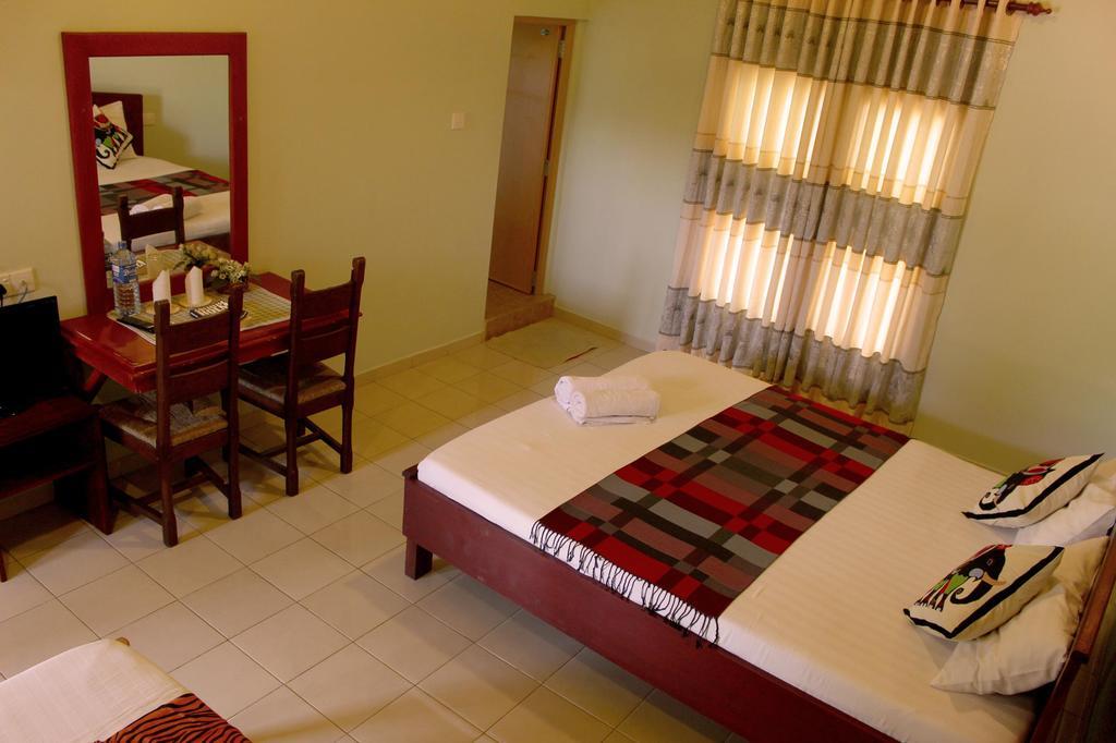 Green Land Guest House Pinnawala  Oda fotoğraf