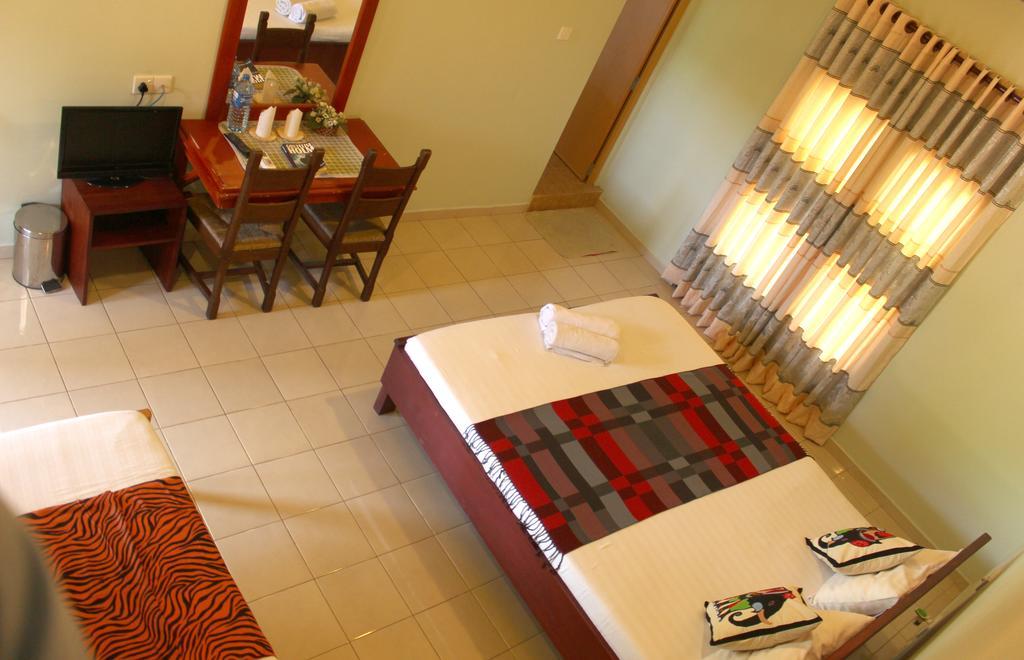 Green Land Guest House Pinnawala  Oda fotoğraf
